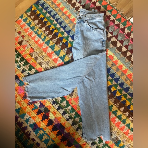 Distressed Lee High Waisted Mom Jeans with Floral Patch on Bum Area - Picture 4 of 4